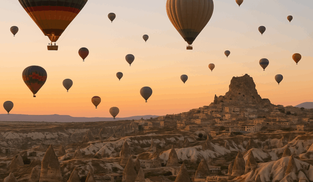 Adım Adım Kapadokya: Balonlar Altında Bir Masal Yolculuğu